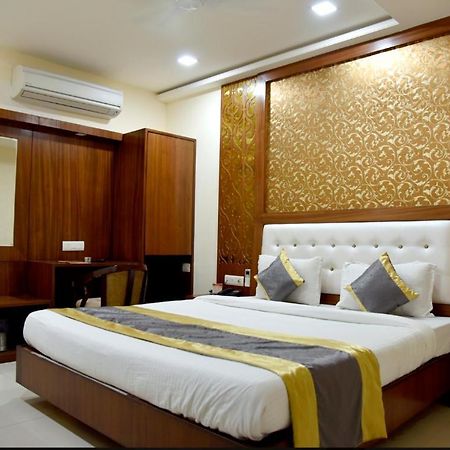 Hotel Simran Pride, Raipur Extérieur photo