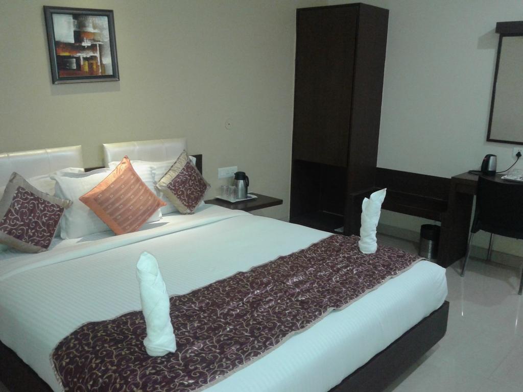 Hotel Simran Pride, Raipur Chambre photo