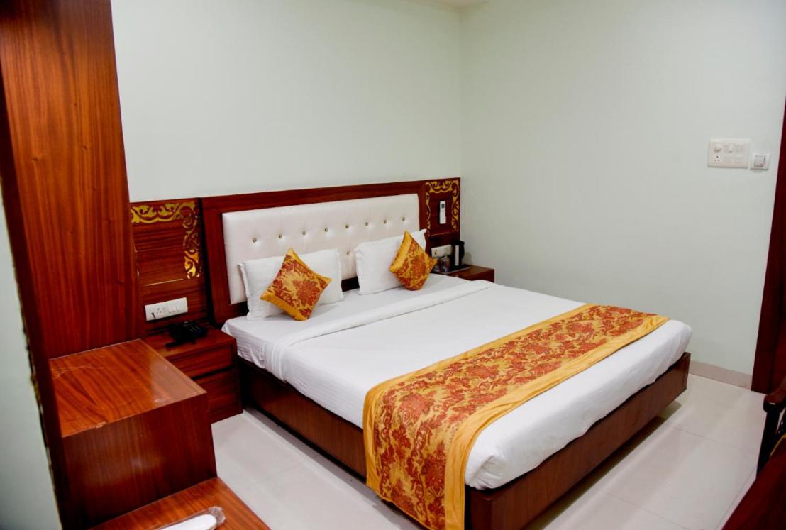 Hotel Simran Pride, Raipur Extérieur photo