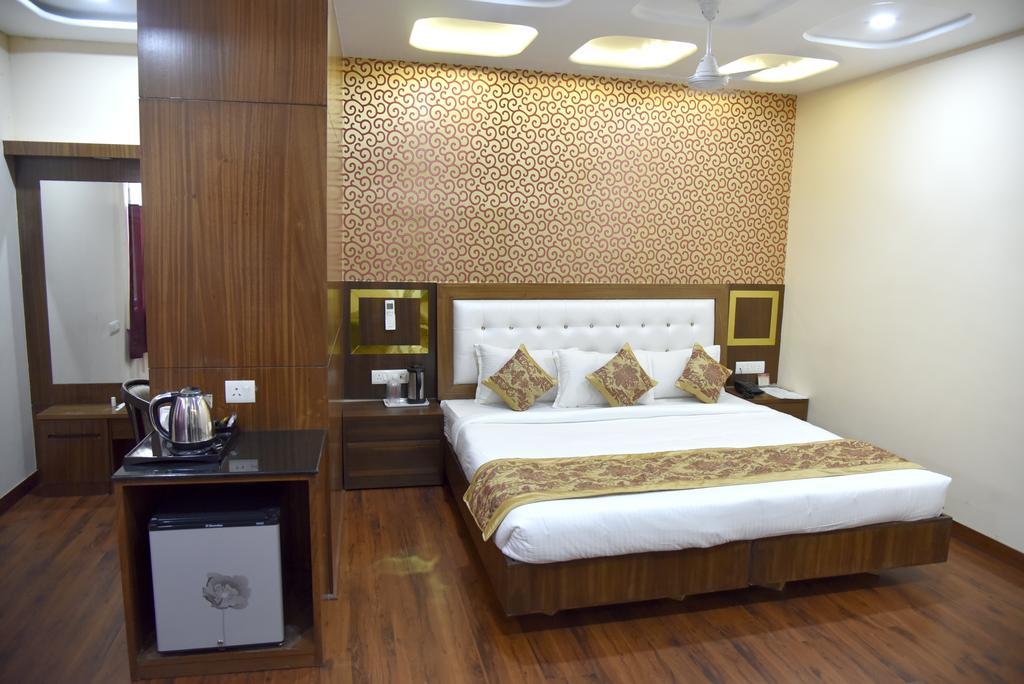 Hotel Simran Pride, Raipur Extérieur photo