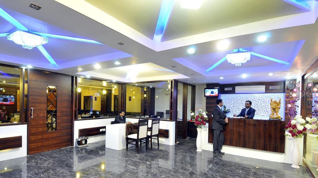 Hotel Simran Pride, Raipur Extérieur photo